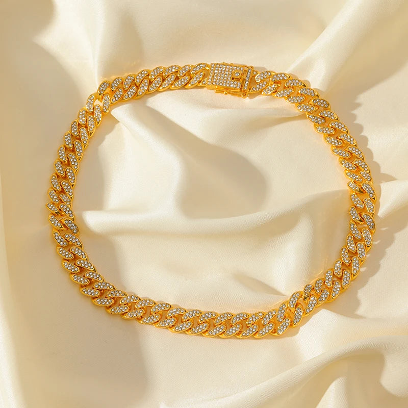 Conjunto Cadena Cubana con Estrás de Alto Brillo - Emeraldia Jewelry · Operado por R. E. dos Santos LTDA · CNPJ: 45.450.979/0001-38