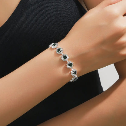 Conjunto de Joyería Nupcial Halo Azul Zafiro en Lágrima - Emeraldia Jewelry · Operado por R. E. dos Santos LTDA · CNPJ: 45.450.979/0001-38