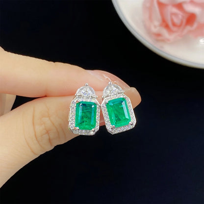Conjunto Exclusivo de Joyería de 4 Piezas con Circones Corte Esmeralda - Emeraldia Jewelry · Operado por R. E. dos Santos LTDA · CNPJ: 45.450.979/0001-38