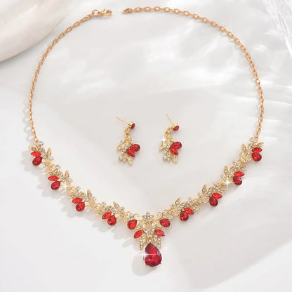 Conjunto de Joyería Nupcial Floral de Cristal Lágrima - Emeraldia Jewelry · Operado por R. E. dos Santos LTDA · CNPJ: 45.450.979/0001-38