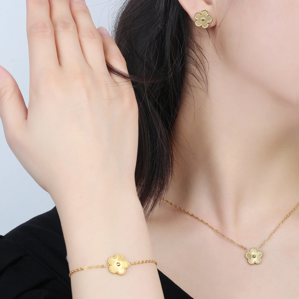 Luxury Black Four-Leaf Clover Necklace, Bracelet & Earrings Set